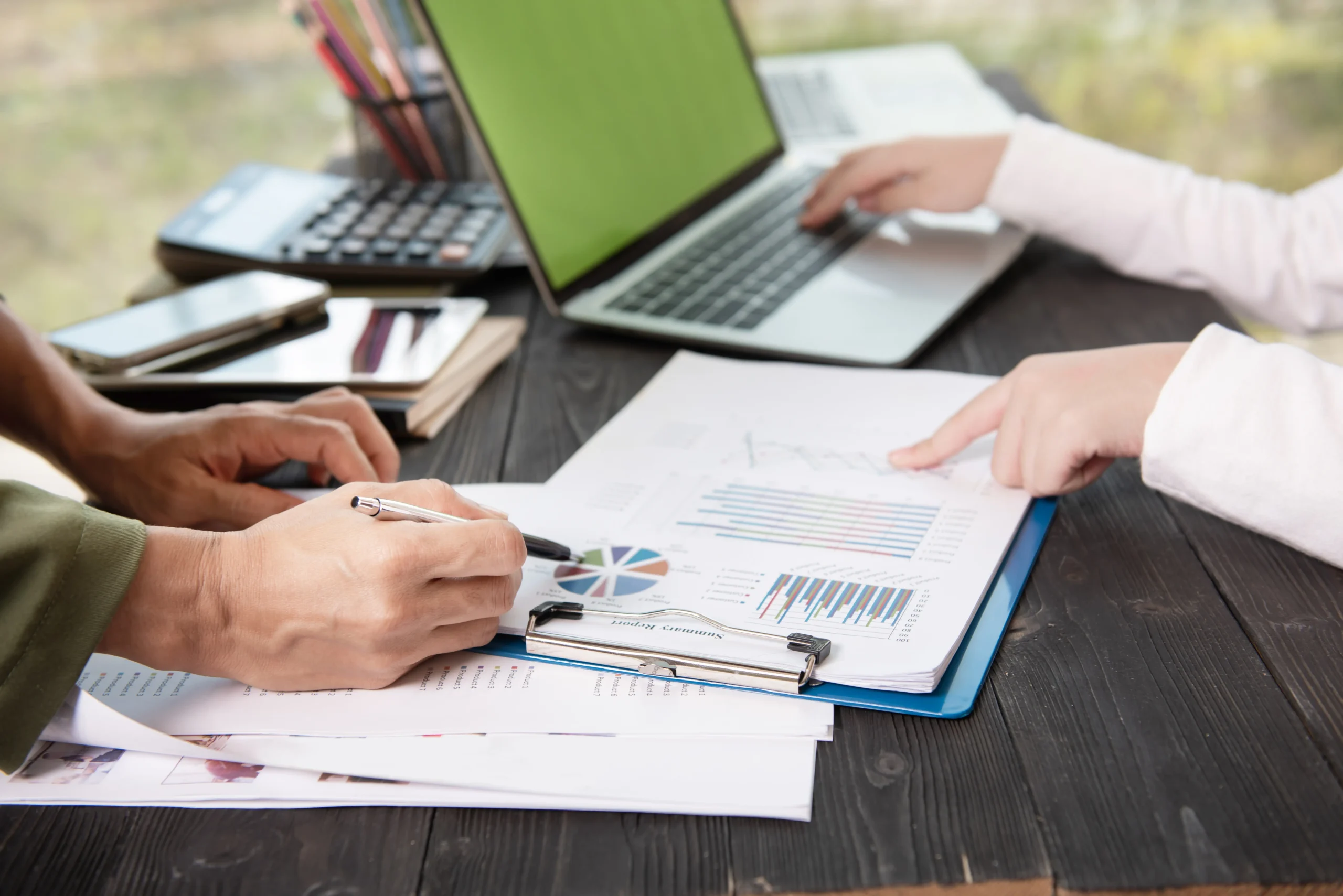 You are currently viewing How to Choose a Salary Benchmarking Company in Gurugram: A Complete Guide